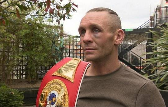 British boxer sells championship belt to buy a gift for his son