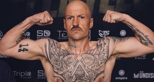 Hoe laat is Thomas Galbraith vs Steve Davies vanavond? Ringwalks, schema, streaminglinks