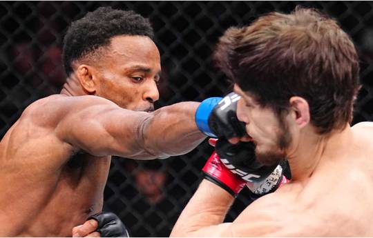 Хельвані розкритикував рішення суддів у бою Євлоева і Мерфі