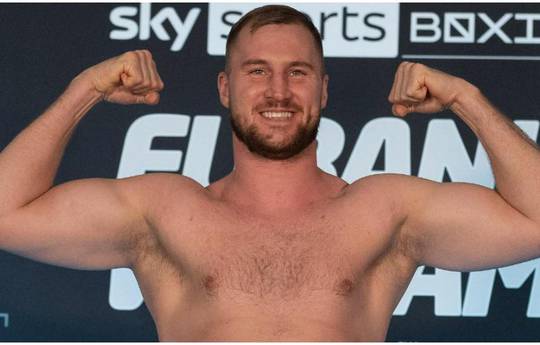 Le chemin inattendu de Derek Chisora vers la gloire : Le combat d'Otto Wallin prend une tournure surprenante
