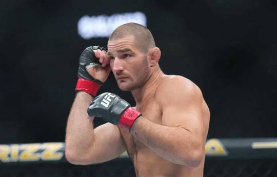 Стрикленд відмовився від бою з Ернандесом в Австралії