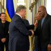 Poroshenko meets with the legends of boxing 3