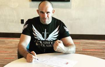 Alexey Oleynik prolongs contract with UFC on new terms