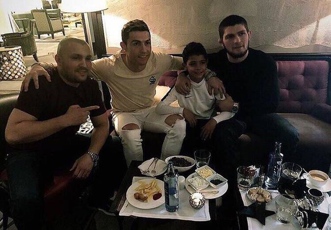 Meeting of Nurmagomedov and Ronaldo in photos