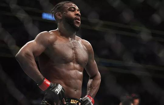 Sterling is outraged: the UFC treats Adesanya better than him
