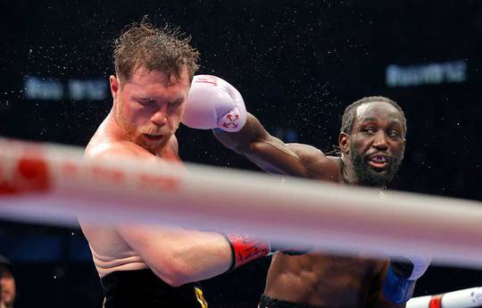 Lennox Lewis voiced his score in the fight Alvarez – Crawford