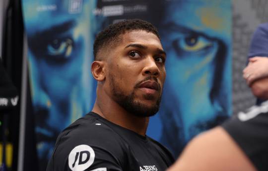 Joshua unterschreibt für Kampf gegen Fury