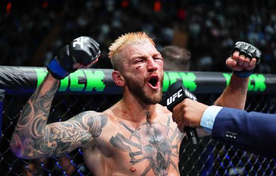 Хукер жестко ответил Пимблетту на его шутку о матери