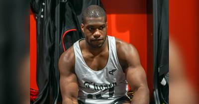 Daniel Dubois envisage un affrontement avec un boxeur invaincu : "Je suis prêt à relever le défi".