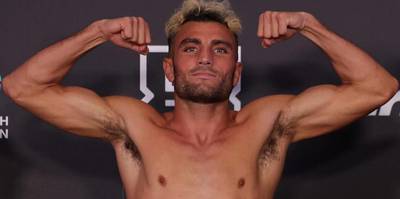 What time is Reece Bellotti vs Michael Gomez Jnr tonight? Ringwalks, schedule, streaming links