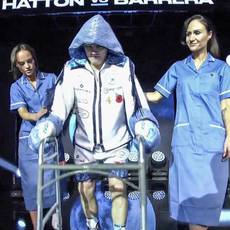 Hatton spectacularly went to his exhibition fight (video)