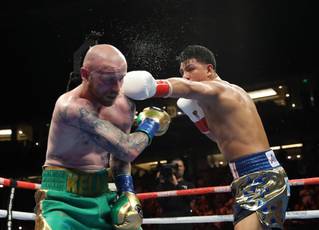 Munguia stoppte Kelly