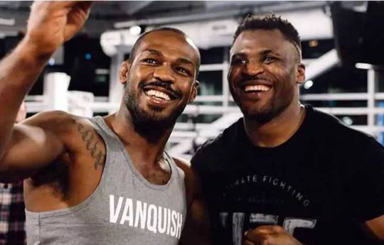 Нганну звернувся до Джонса після його конфлікту з UFC