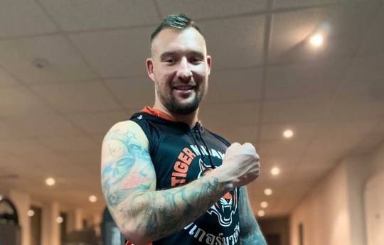 Roman Fury vs Toni Thes - Betting Odds, Prediction