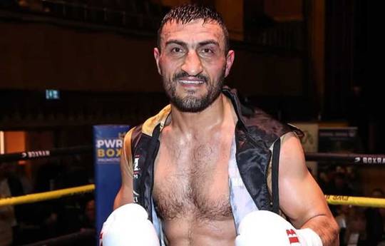 Wann kämpfen Gradus Kraus gegen Rostam Ibrahim heute Abend? Ringwalks, Zeitplan, Streaming-Links