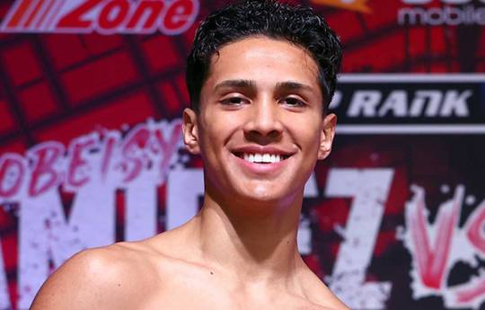 Hoe laat is Emiliano Vargas vs Alan Ayala vanavond? Ringoverzichten, schema, streaming links