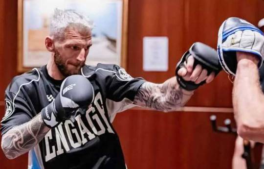 Хукер пообіцяв позбавити UFC від Царукяна