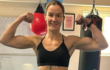 Rhiannon Dixon vs Terri Harper Undercard - Vollständige Fight Card Liste, Zeitplan, Running Order