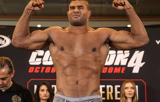 Glory imposed sanctions on Overeem for a failed doping test: disqualification and cancellation of the result of the fight with Hari