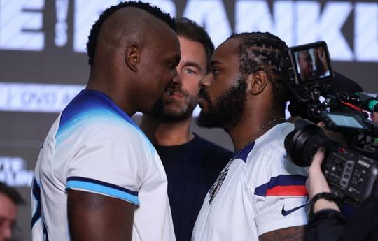 White-Franklin: el momento de la entrada de los boxeadores en el ring