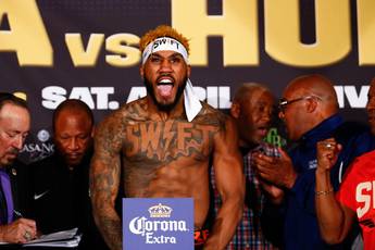 Hurd overcomes Lara