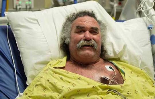 Legendärer UFC-Kämpfer landet im Krankenhaus wegen Atem- und Herzproblemen