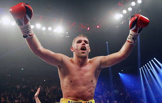Saunders keen to finalize Golovkin fight