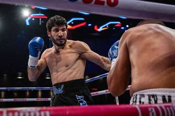 What time is Mehmet Unal vs Rodolfo Gomez Jr tonight? Ringwalks, schedule, streaming links