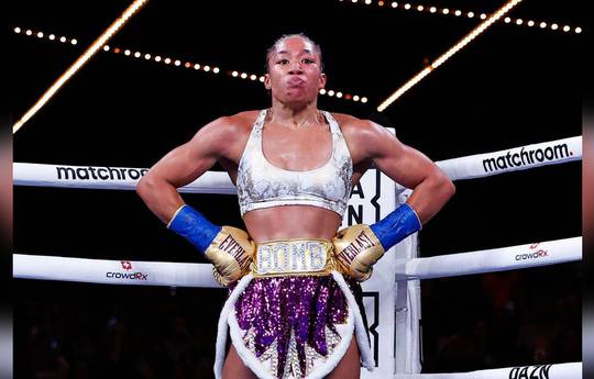 Le salaire de Claressa Shields pour son combat contre Lani Daniels soulève des sourcils : "C'est plus qu'une question d'argent"
