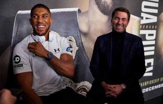Hearn is not afraid of a heavy Usyk: Joshua is a monster