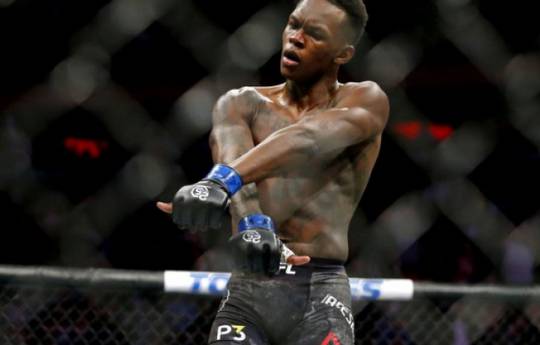 Adesanya suggests to raise purses of some fighters