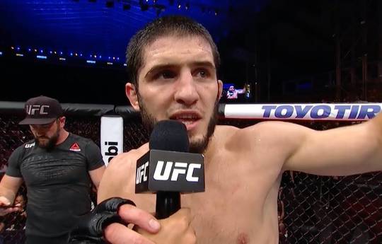 Махачев подписал новый контракт с UFC