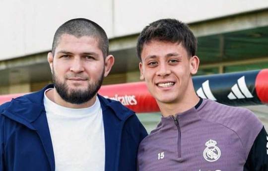 Полузащитник "Реала" назвал Хабиба легендой