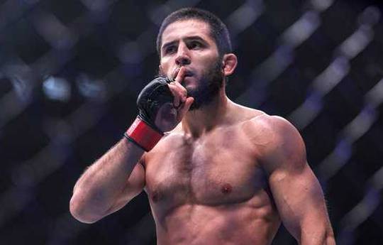 Coach advises Makhachev to believe in his rack