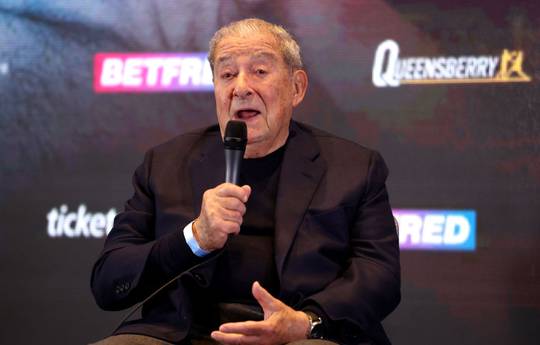 Arum: Canelo will be too big for Crawford