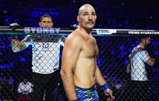 Корм'є вважає, що Стрікленд зразка останнього бою зможе створити проблеми Чимаєву