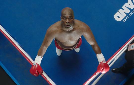 Larry Holmes Drops Truth Bomb About Iconic Heavyweight: "Such A Fraud"