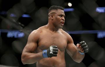Mayweather would like to sign Ngannou to his company