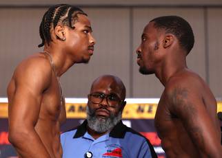 What time is Deric Davis vs Naheem Parker tonight? Ringwalks, schedule, streaming links