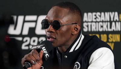 Adesanya, nombrado mejor peso pesado de la historia de las MMA