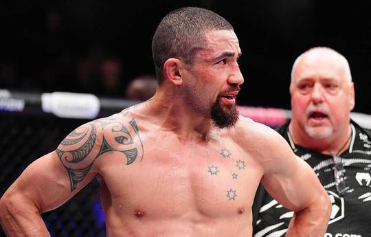 Уиттакер перейдет в полутяжелый дивизион?