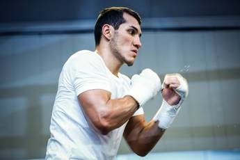 Culcay defeated Cospolite on points