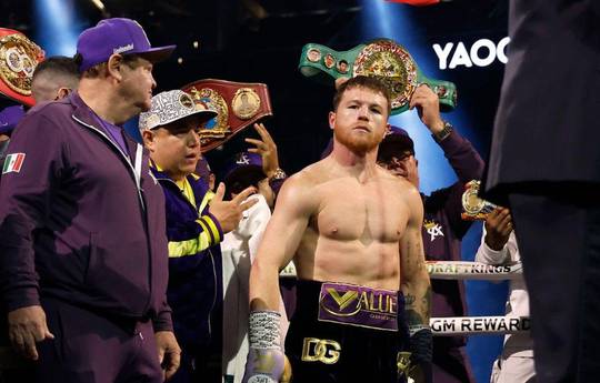 Canelo Alvarez désigne son surprenant adversaire comme son combat le plus difficile : "Il m'a poussé dans mes derniers retranchements".