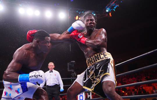 Ortiz stops Martin in a spectacular battle