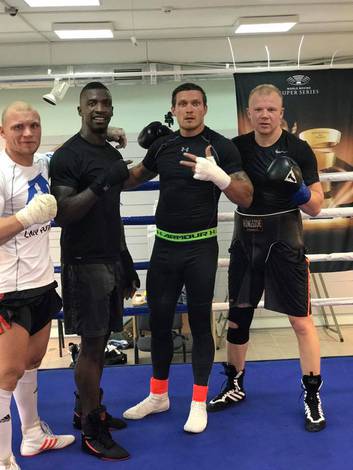 Usyk completed the first week of sparring (photo)