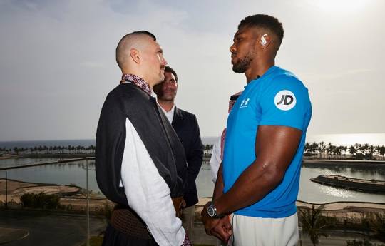 Usyk and Joshua weigh in