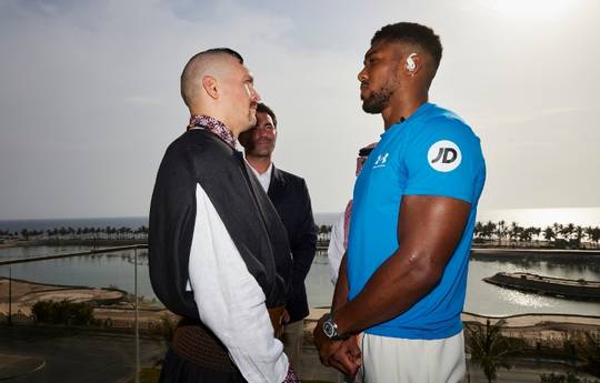 Usyk y Joshua pesan