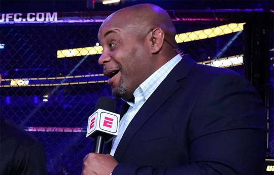 Cormier knows which fight will headline UFC 300