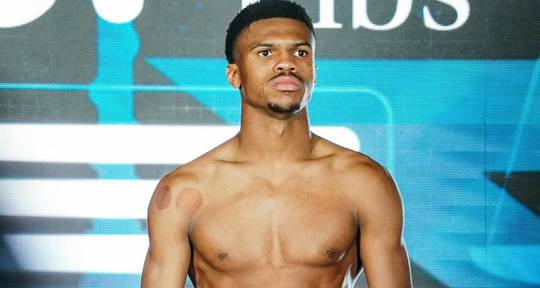 Wann findet heute Abend der Kampf Omari Jones gegen Alfredo Rodolfo Blanco statt? Ringwalks, Zeitplan, Streaming-Links