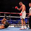 Eubank Jr. beats up, decisions DeGale